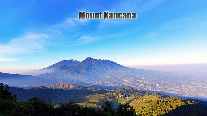 Gunung Kancana Puncak Megah di Jawa Barat