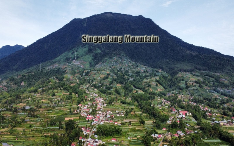 Gunung Singgalang Keindahan Alam dan Warisan Budaya