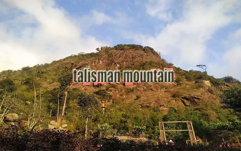 Gunung Jimat Tempat Spiritual dan Keindahan Alam